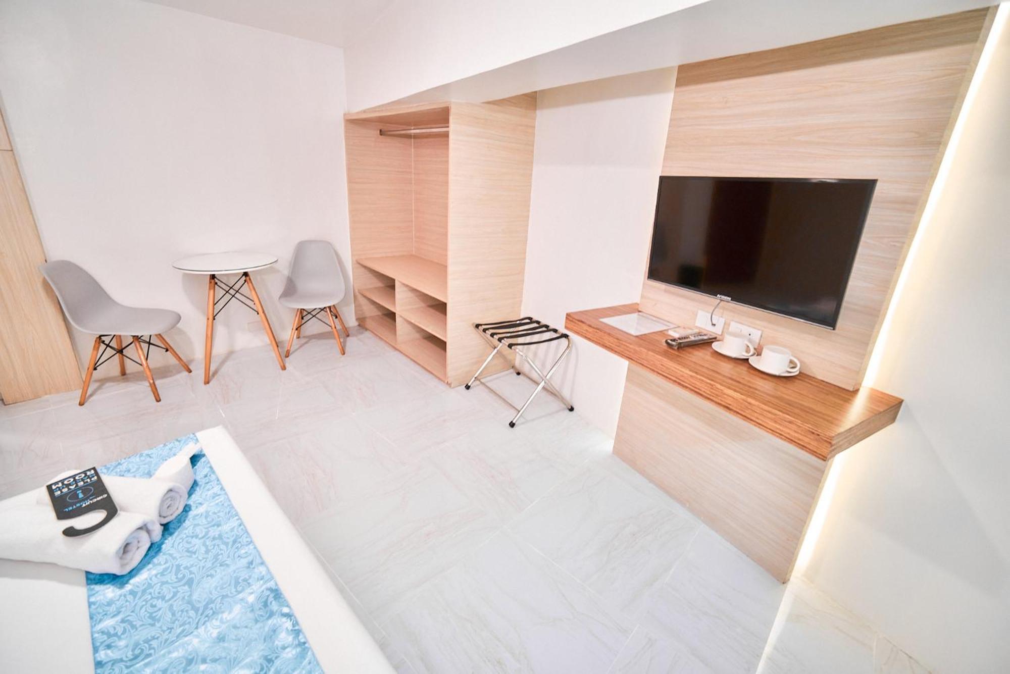 Circuit Hostel Makati City Dış mekan fotoğraf
