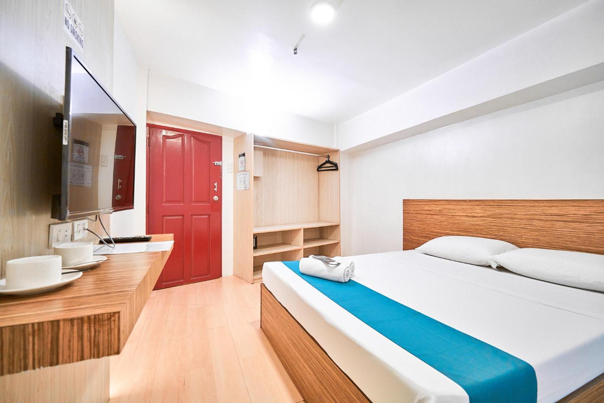 Circuit Hostel Makati City Dış mekan fotoğraf